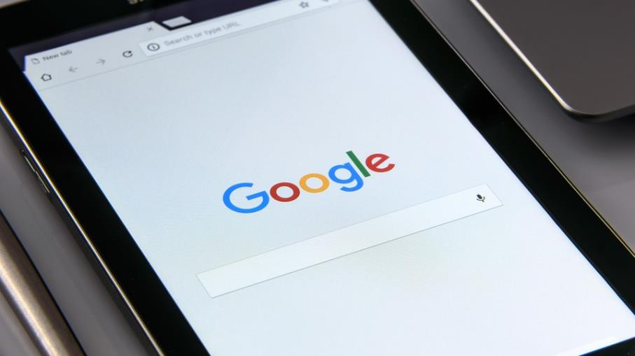 Google annuncia lo split delle azioni e il titolo vola in Borsa