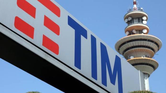 TIM: KKR prepara l'offerta per la rete, cosa fare con le azioni?