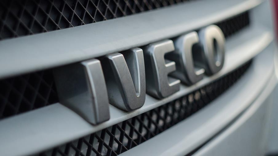 Iveco alza gli obiettivi del 2023, cosa fare con il titolo in Borsa?