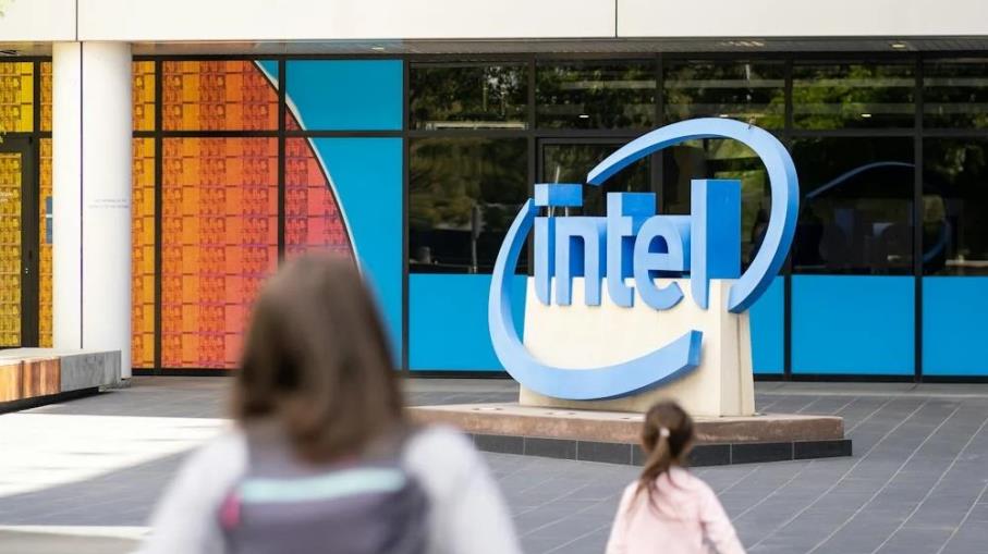 Azioni Intel in rialzo, in arrivo contratti con Nvidia e Broadcom?