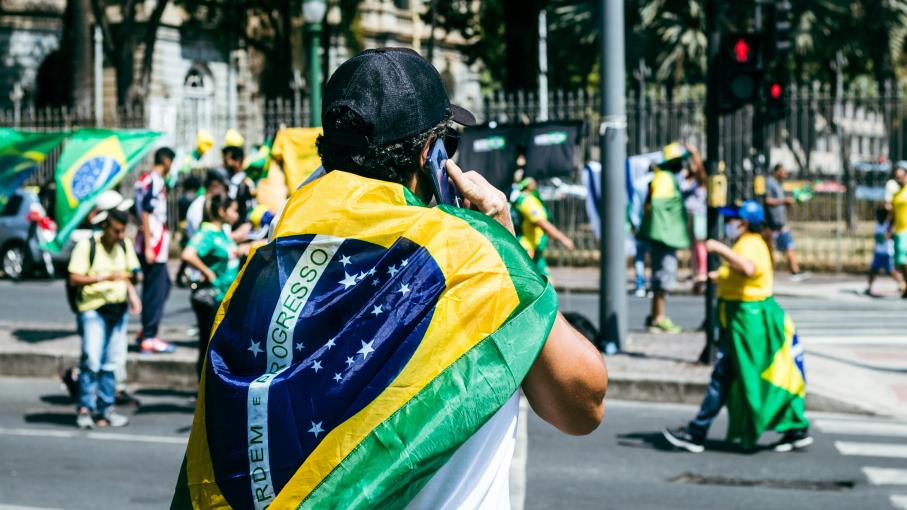 Forex: due valute emergenti in grande spolvero