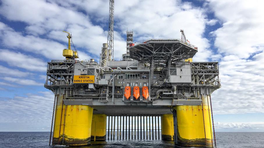 Petrolio: stime in rialzo per il prezzo 2025
