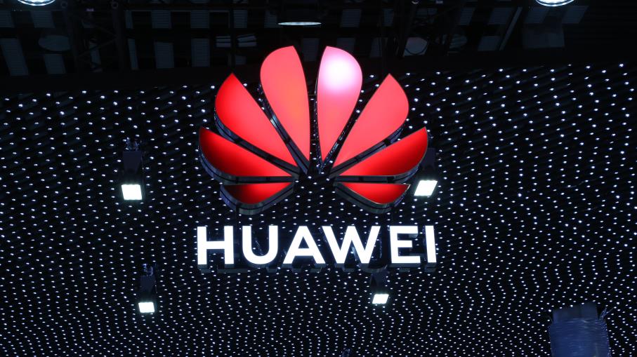 Huawei lancia la sfida a Apple sugli smartphone premium, ecco come