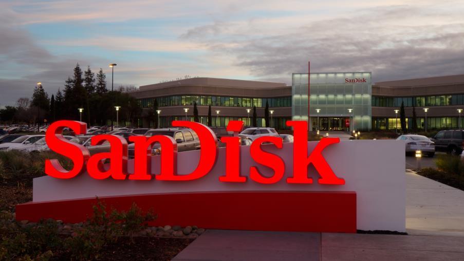 SanDisk alla prova dei conti: l’AI spinge la domanda di storage