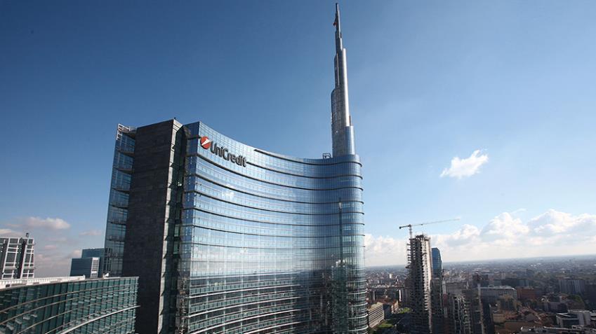 Unicredit: uscita a tempo dalla Russia? Cosa fare in Borsa con titolo?