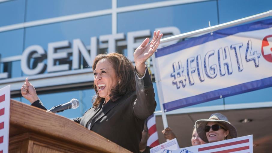 Elezioni USA: Goldman Sachs vota per Kamala Harris