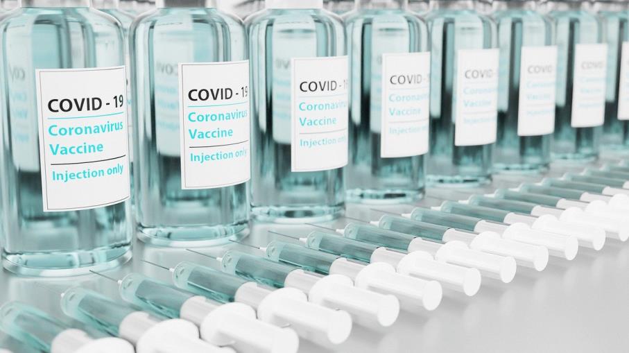 Borsa: brevetti Covid a rischio, le prospettive per azioni pharma