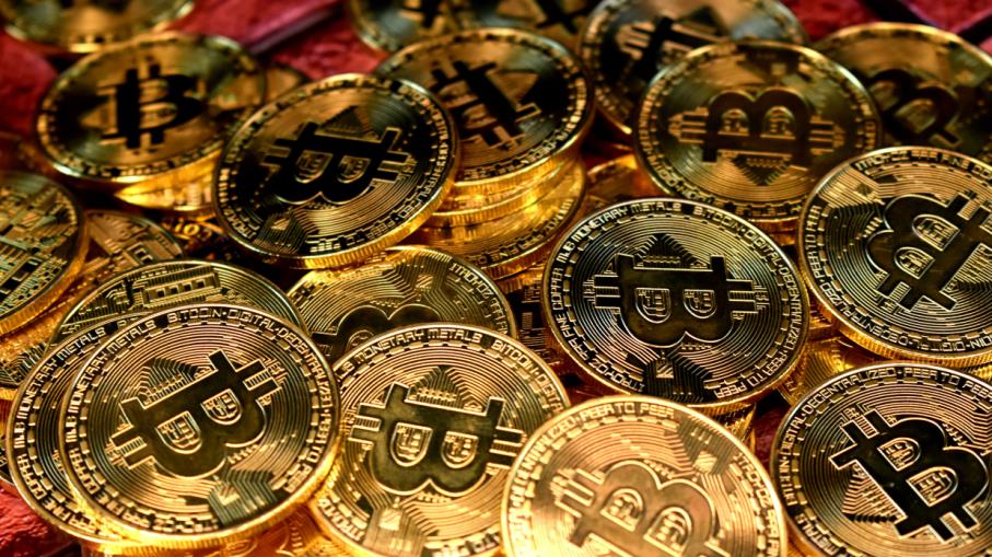 Bitcoin rimbalza e scatena liquidazioni short da 504 milioni