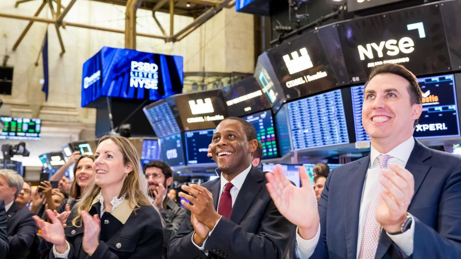 Wall Street rimbalza, ma rally resta fragile tra dubbi su AI e macro