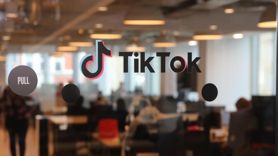 TikTok: pubblicità in calo, la view sui ricavi scende del 20%