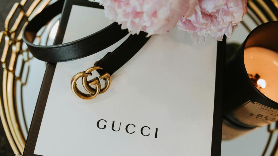 Kering limita il calo dei ricavi nel Q4, ma la sfida resta Gucci