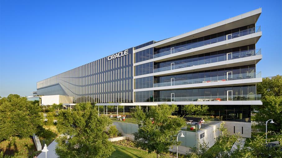 Trimestrale Oracle, backlog record ma il mercato teme la leva