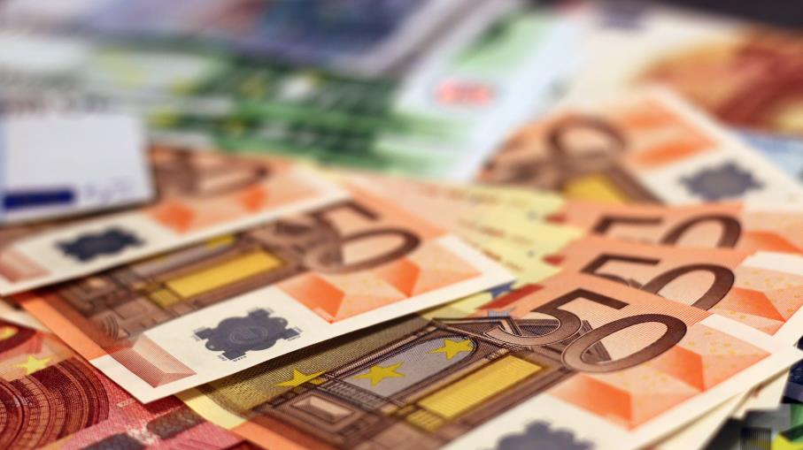 Forex, EUR/USD: comprare o vendere in attesa dei verbali Fed?