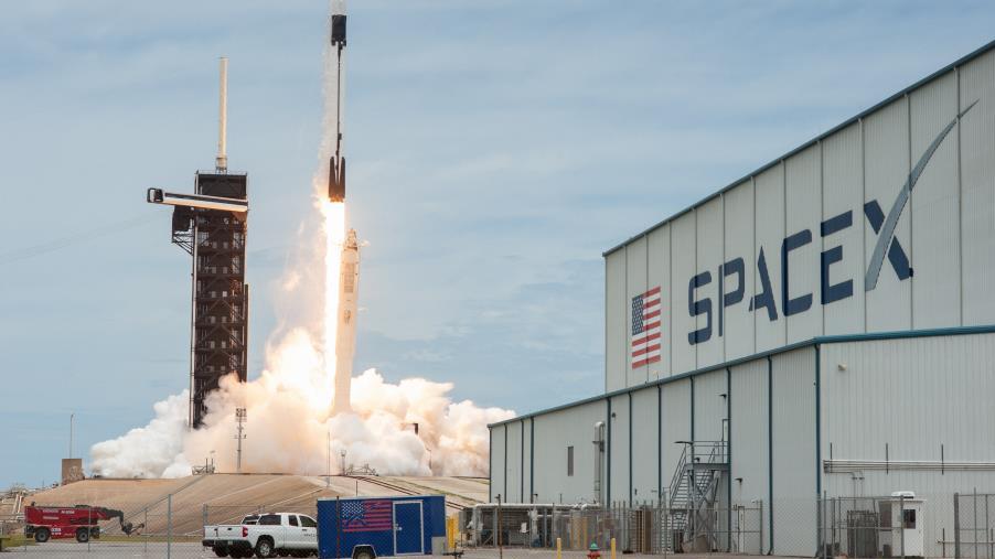 Azioni SpaceX: comprare o vendere dopo lo sbarco a Wall Street?