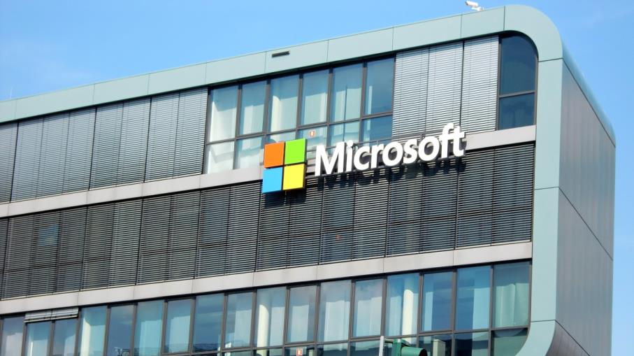 Microsoft rileva il 4% della Borsa di Londra, come operare sul titolo?