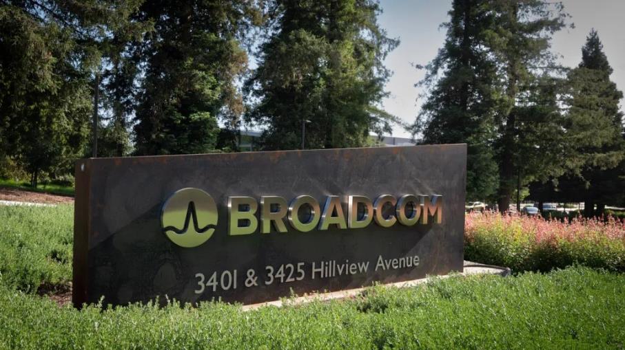 Trimestrale Broadcom batte le stime ma azioni crollano: vediamo perché