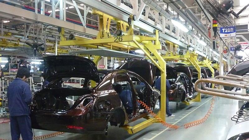 Azioni Ford e GM: soluzione per far crescere prezzi è nei dividendi