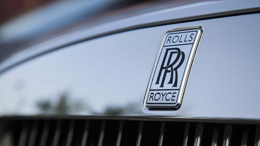 Rolls-Royce punta a diventare Tesla dei cieli con aereo elettrico