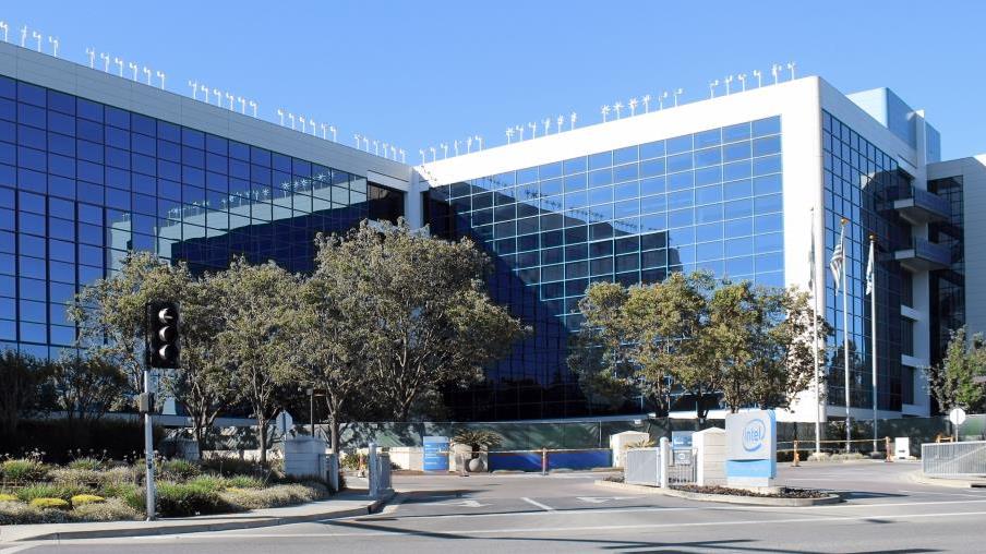 Intel tratta partnership con SK Hynix, azioni pronte a un nuovo rally?