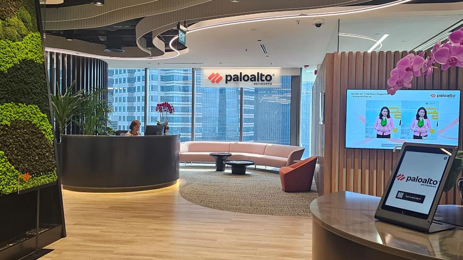 Palo Alto crolla dopo conti e guidance, cosa fare con le azioni?