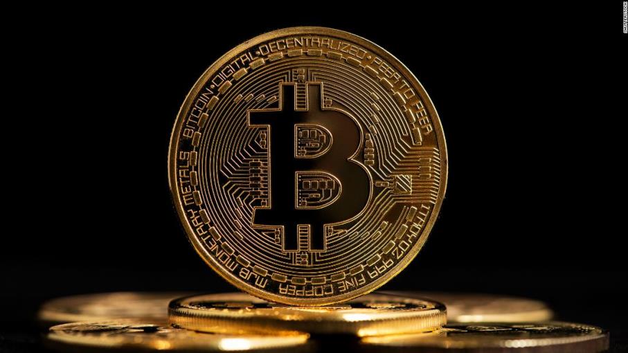 Bitcoin: banche rompono gli indugi e puntano sulla criptovaluta