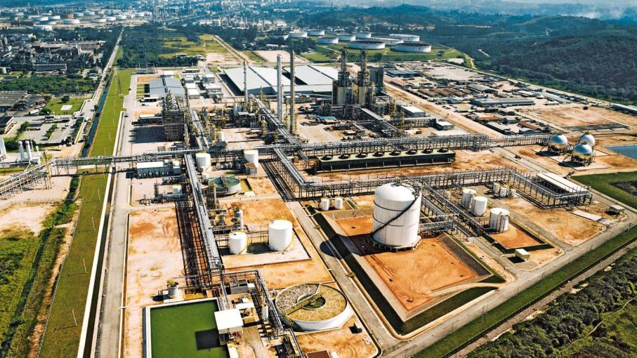 Saipem verso nuovi top dopo accordo con ENI su raffineria di Priolo?