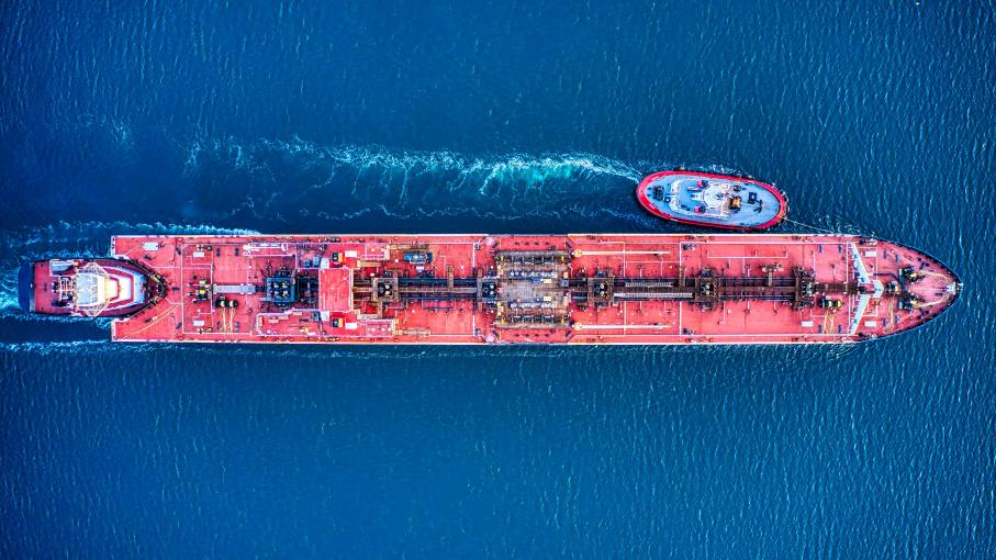 Petrolio: la guerra in Iran non si ferma, Brent oltre i 90 dollari