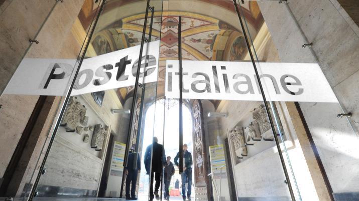 Azioni Poste Italiane: cosa fare in Borsa con via a OPAS su TIM?