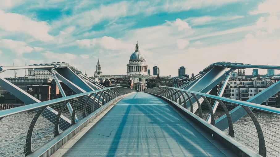 Il LSE verso il trading 24/7: svolta per i mercati globali
