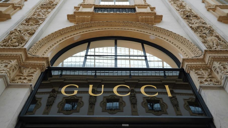 Lusso: Goldman Sachs non crede nel rally e consiglia di vendere Kering