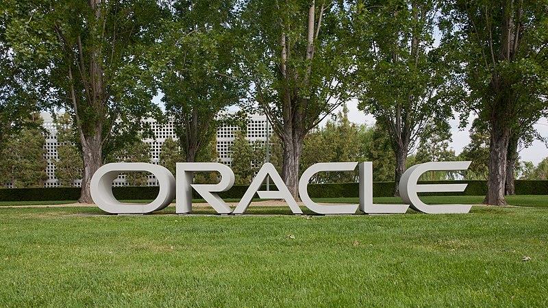 Tutti pazzi per le azioni Oracle, vanno comprate ora?