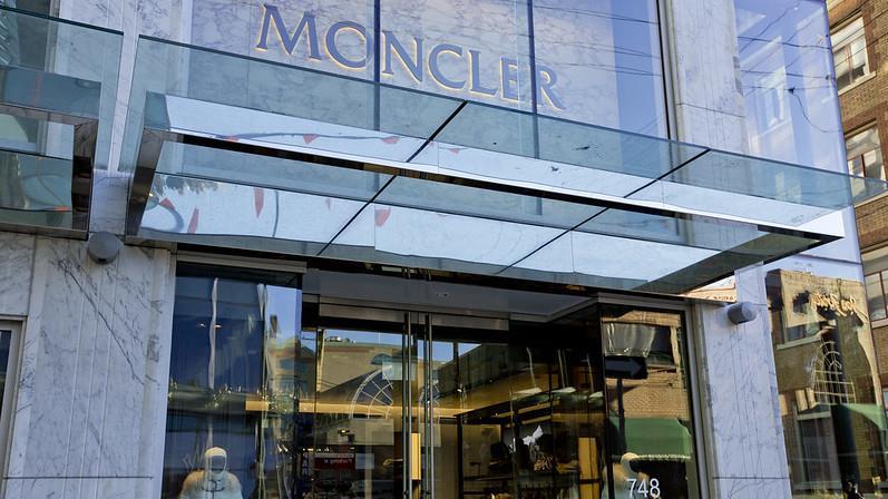 Azioni Moncler: cosa fare in Borsa dopo i conti dei primi 6 mesi?