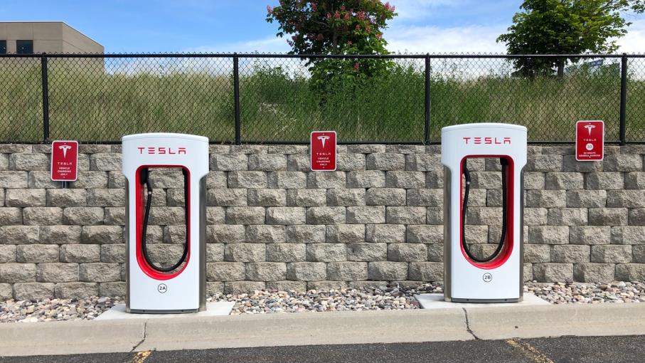 Auto elettriche: Tesla stipula accordo con Syrah sulla grafite