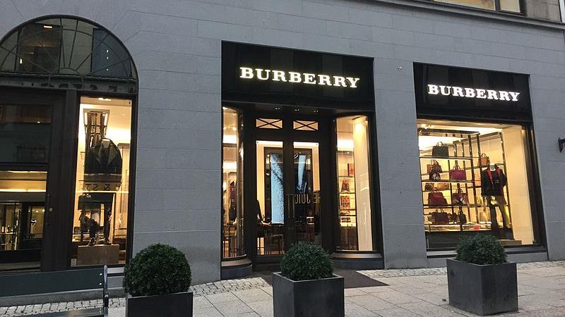 Burberry: trimestrale batte le attese, le azioni mettono il turbo