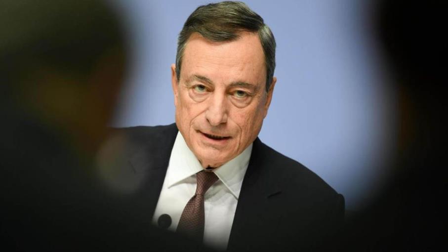 Draghi traccia la strada: subito più debito, è una guerra