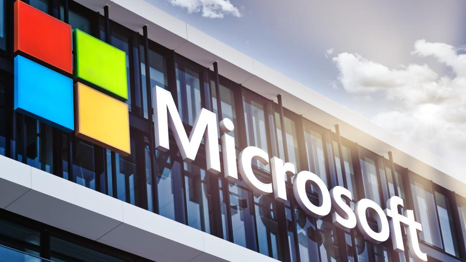 Wall Street Oggi: Microsoft e Meta sotto pressione, corre il greggio