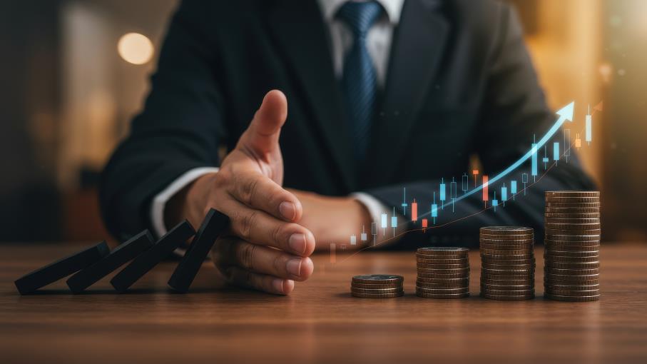 Hormuz bloccato: inizia l’effetto domino