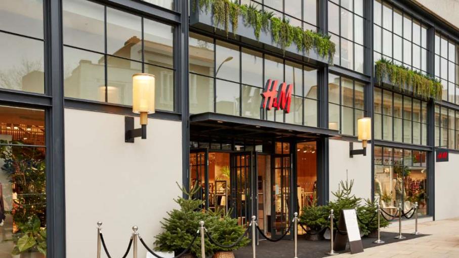 H&M: margine operativo 2024 a rischio, le azioni crollano in Borsa