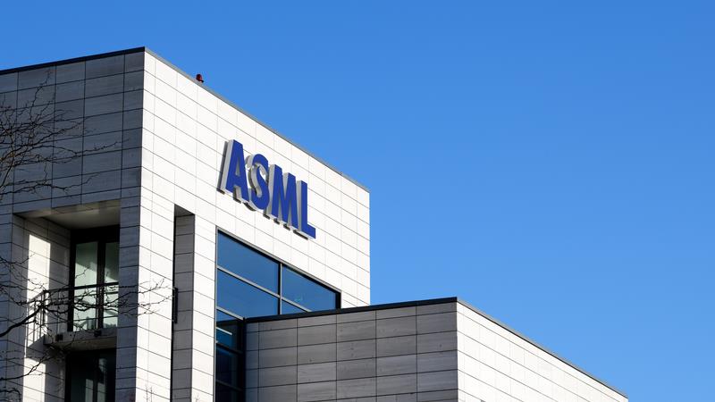 Trimestrale ASML: ordini record, il boom dell'AI continua