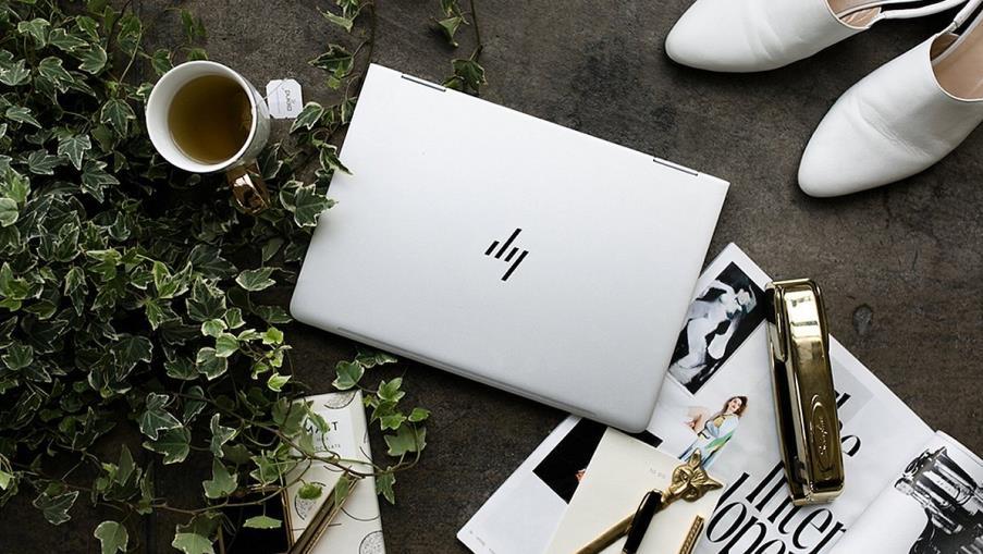 HP batte le stime nel terzo trimestre grazie ai PC AI e a Windows 11