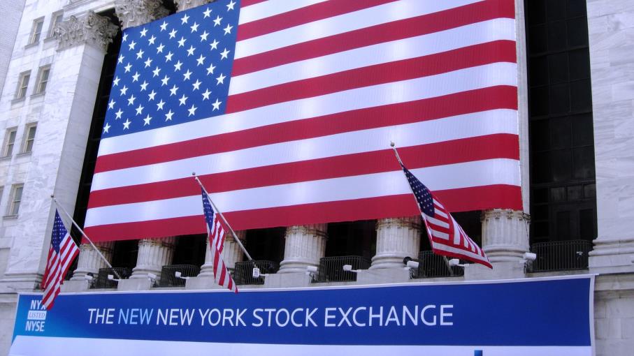 Wall Street Oggi: tornano i missili, il petrolio vola, futures cauti
