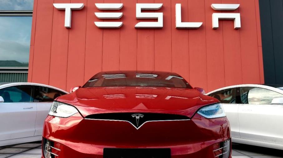 Tesla: Musk punta a chiudere 2020 record, Cina minaccia del 2021