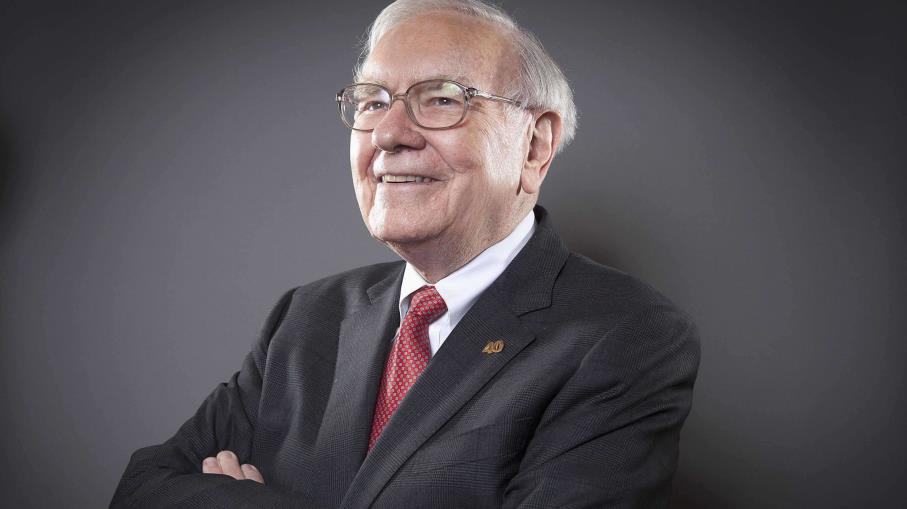 Borsa: i 4 libri suggeriti da Buffett per investire in azioni