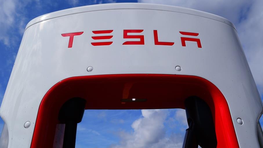 Azioni Tesla: ecco quanto hanno guadagnato i venditori nel 2022