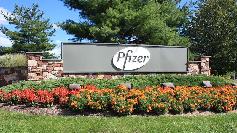 Pfizer: trimestrale oltre le attese, la società alza la guidance