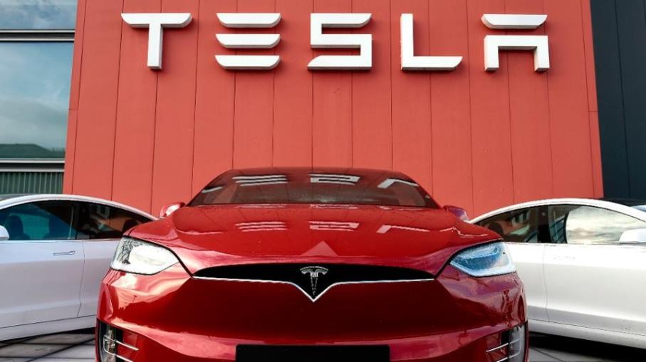 Tesla: ottimismo sulla consegna di auto e le azioni ripartono