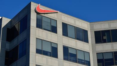 Nike crolla a Wall Street, la Cina pesa sulla trimestrale