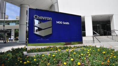 Chevron: trimestrale oltre le attese, ma pesa calo prezzi del petrolio