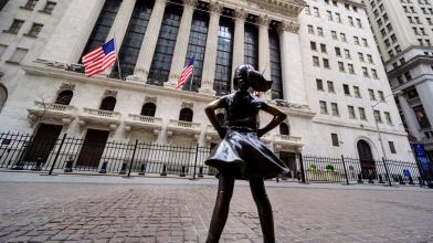 Wall Street oggi: Snowflake vola, Broadcom frena sulla guidance