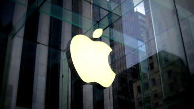 Apple: Warren Buffett dimezza la partecipazione, cosa fare sul titolo?